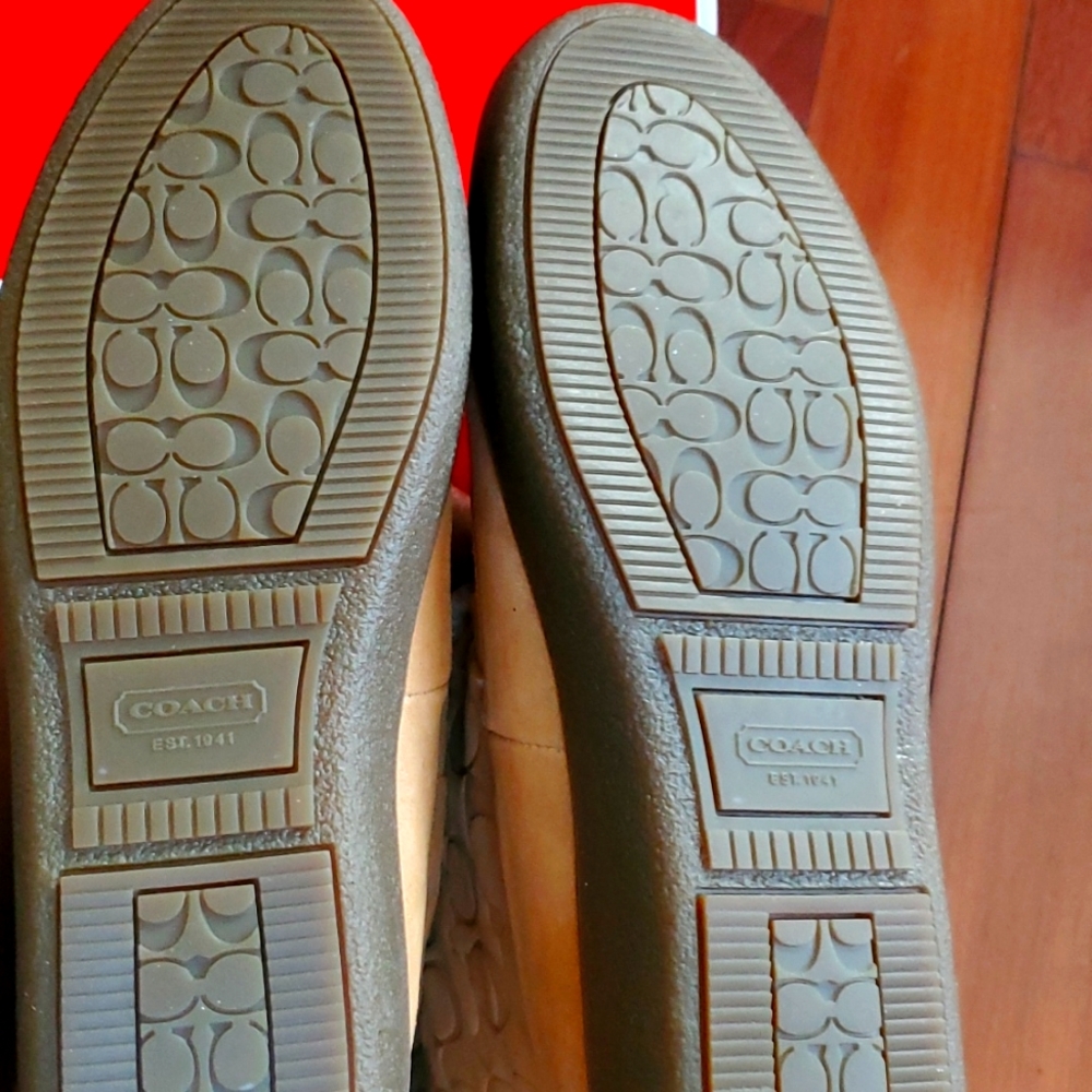 Tan coach lace up boots - Picture 6 of 6